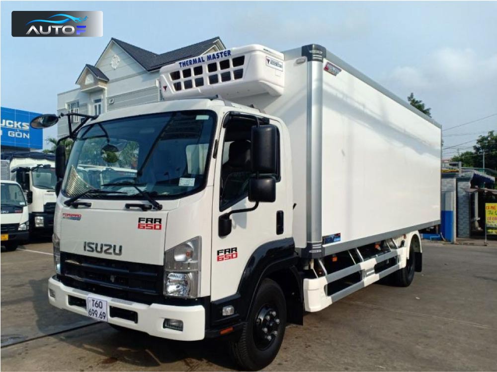 Xe tải đông lạnh Isuzu 6 tấn FRR 650
